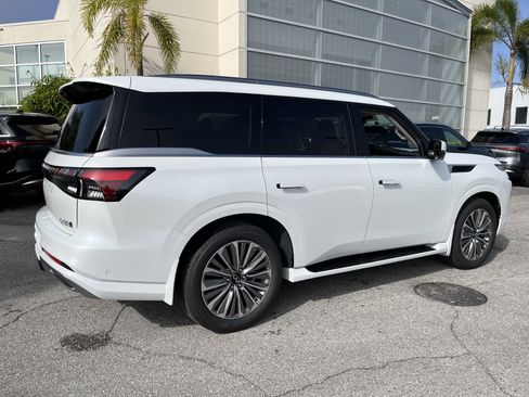Used 2026 INFINITI QX80 Luxe w/ Cargo Package AWD/4WD image 6