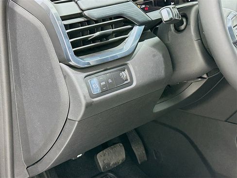 New 2026 GMC Acadia Elevation image 10