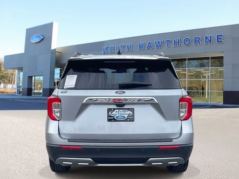 Certified 2024 Ford Explorer XLT w/ Equipment Group 202A image 5