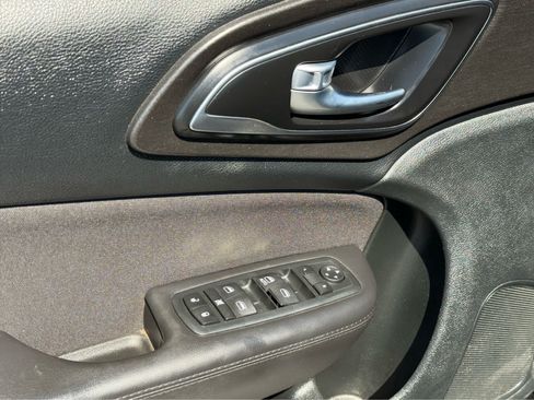 Used 2017 Chrysler 200 LX w/ Dark Appearance Package FWD image 21