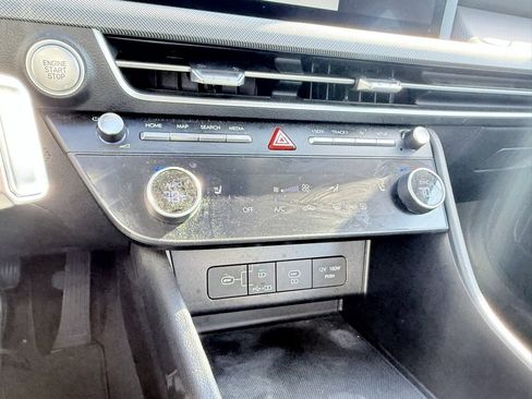 Used 2025 Hyundai Sonata SEL image 16