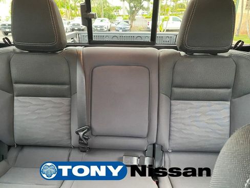 Used 2023 Nissan Frontier SV w/ Technology Package image 36