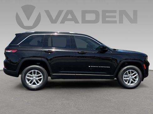 New 2026 Jeep Grand Cherokee Laredo AWD/4WD image 5