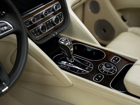 Used 2021 Bentley Bentayga Speed AWD/4WD image 57