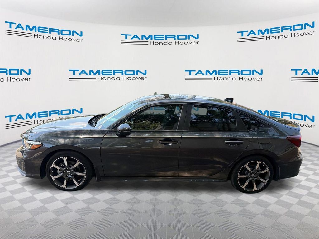 Used 2025 Honda Civic Sport image 2
