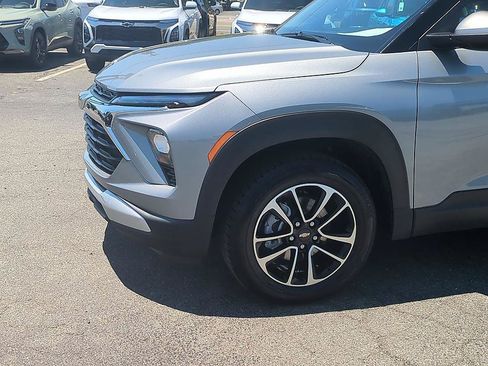 Certified 2025 Chevrolet TrailBlazer LT AWD/4WD image 10