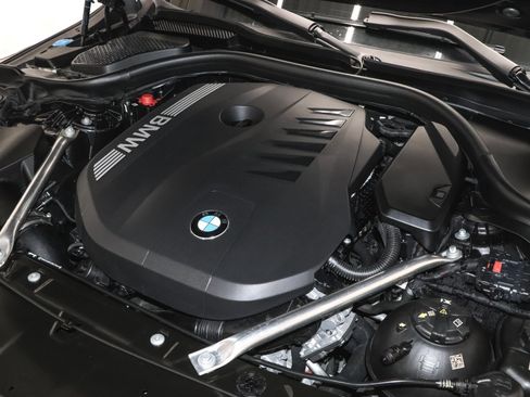 Used 2025 BMW 540i xDrive image 44