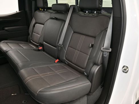 Used 2024 Chevrolet Silverado 1500 High Country w/ Technology Package image 45