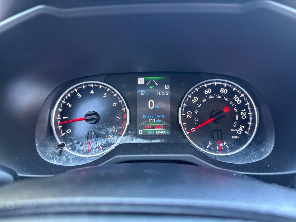 Used 2021 Toyota RAV4 LE FWD image 13