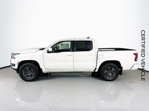 Certified 2025 Nissan Frontier SV w/ SV Convenience Package RWD image 6