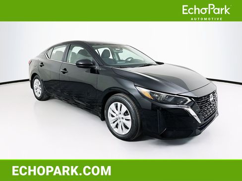 Used 2025 Nissan Sentra S image 1
