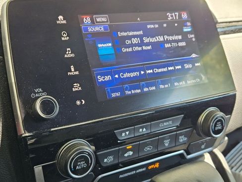 Used 2018 Honda CR-V Touring image 10