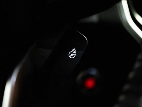 Used 2023 Subaru Outback Limited image 25