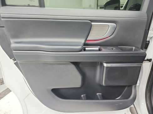 Used 2025 Ford Expedition Max Platinum image 38