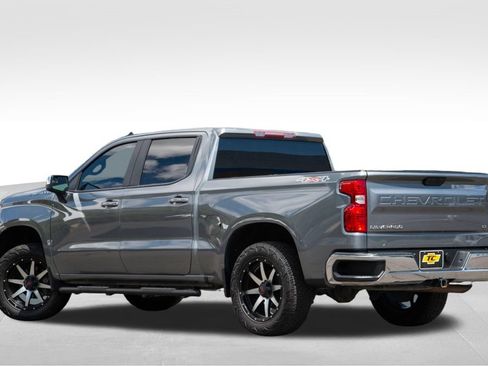 Used 2019 Chevrolet Silverado 1500 LT w/ Convenience Package AWD/4WD image 7