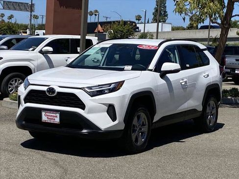 Certified 2024 Toyota RAV4 XLE AWD/4WD image 39