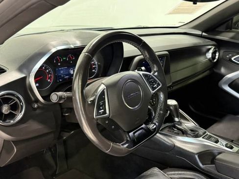 Used 2021 Chevrolet Camaro LT RWD image 13