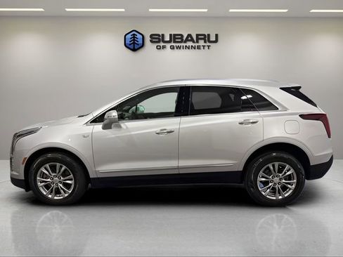 Used 2020 Cadillac XT5 Premium Luxury FWD image 2