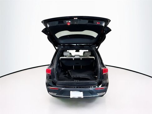 Used 2023 Mercedes-Benz EQB 250+ image 19