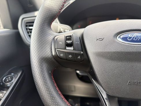 Used 2025 Ford Escape ST-Line AWD/4WD image 24