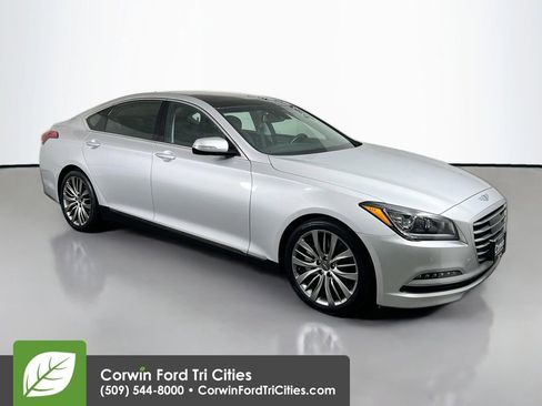 Used 2015 Hyundai Genesis 5.0 image 1