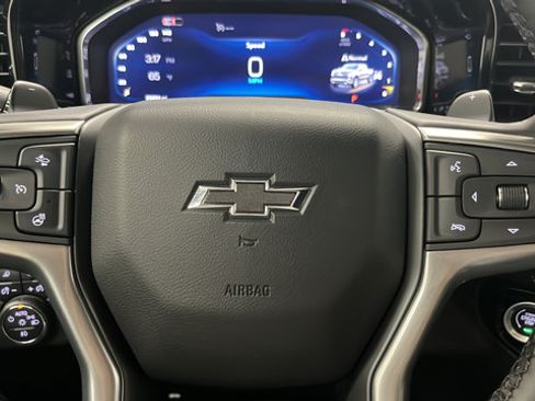 Used 2024 Chevrolet Silverado 1500 RST AWD/4WD image 15
