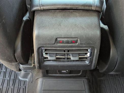 Used 2021 Lincoln Corsair AWD image 16