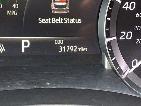 Used 2023 Toyota Highlander XLE image 26