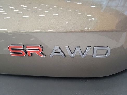 New 2025 Nissan Kicks SR w/ SR Premium Package image 10