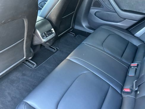 Used 2018 Tesla Model 3 Long Range image 12