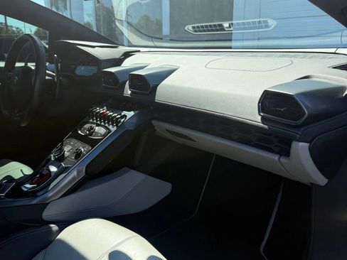 Used 2015 Lamborghini Huracan LP 610-4 image 37