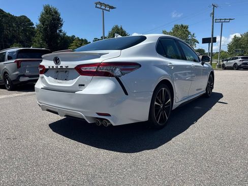 Used 2019 Toyota Camry XSE FWD image 5
