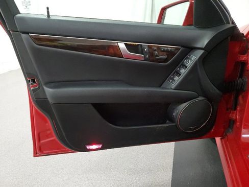 Used 2014 Mercedes-Benz C 250 Sedan image 13