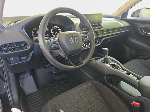 Certified 2025 Honda HR-V LX image 18
