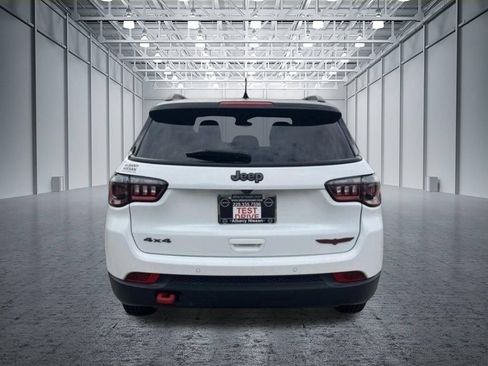 Used 2024 Jeep Compass Trailhawk AWD/4WD image 5