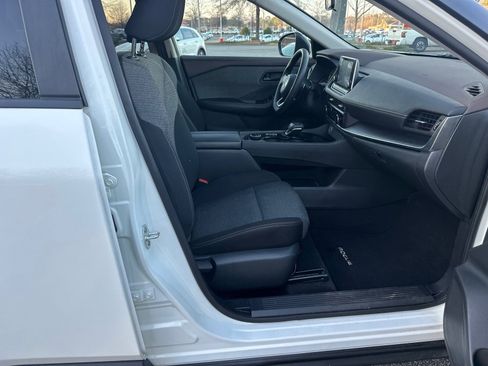 Certified 2021 Nissan Rogue S image 13