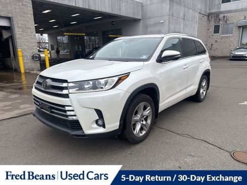 Used 2019 Toyota Highlander Limited image 17