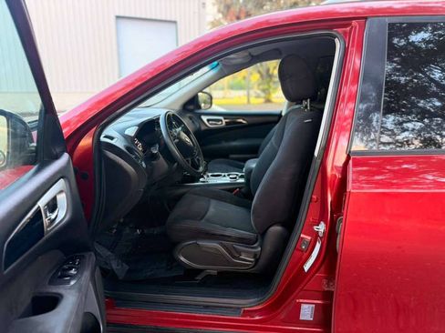 Used 2016 Nissan Pathfinder S AWD/4WD image 6