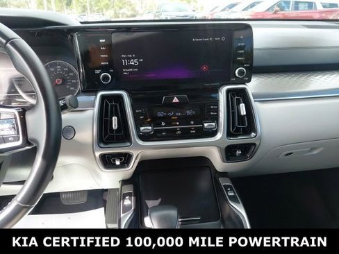 Certified 2023 Kia Sorento S FWD image 12