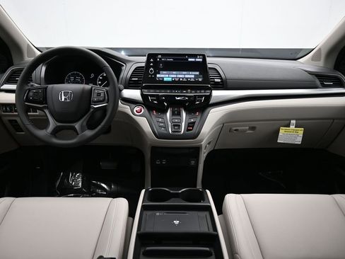 Certified 2025 Honda Odyssey EX-L image 42