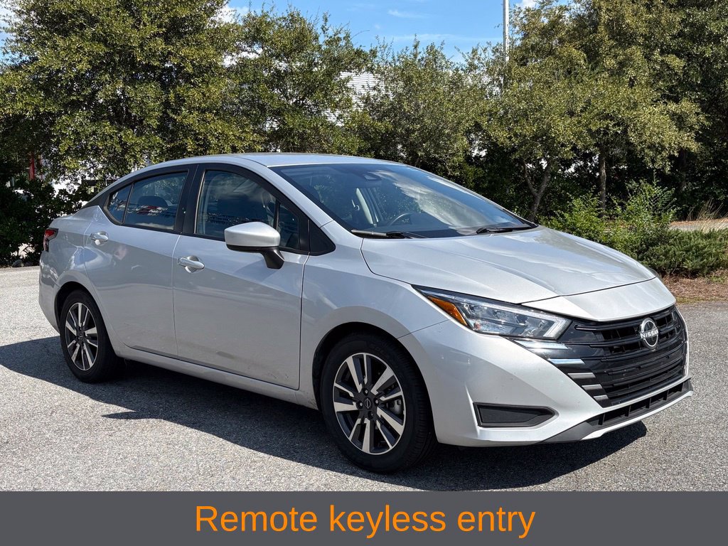 Used 2025 Nissan Versa SV FWD image 3