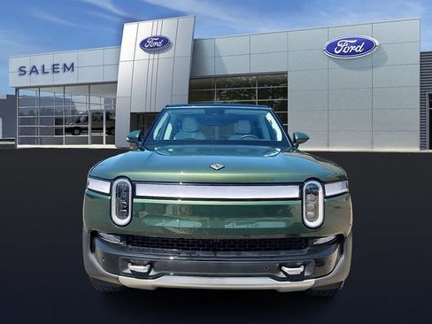 Used 2024 Rivian R1S Adventure AWD/4WD image 7