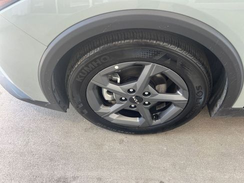 Used 2025 Kia K4 LXS image 29