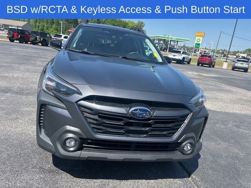 Used 2023 Subaru Outback Premium AWD/4WD image 3