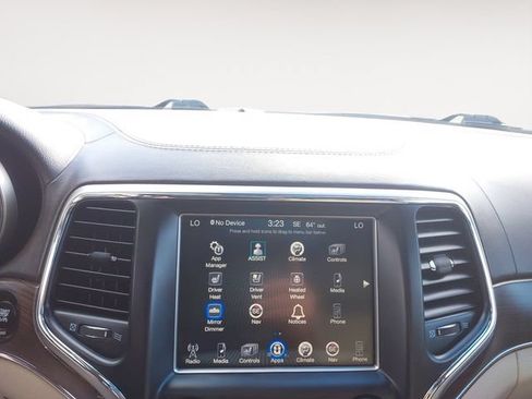 Used 2014 Jeep Grand Cherokee Overland AWD/4WD image 15