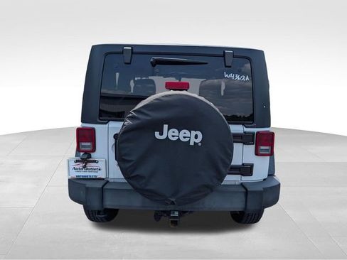 Used 2014 Jeep Wrangler Sport AWD/4WD image 6