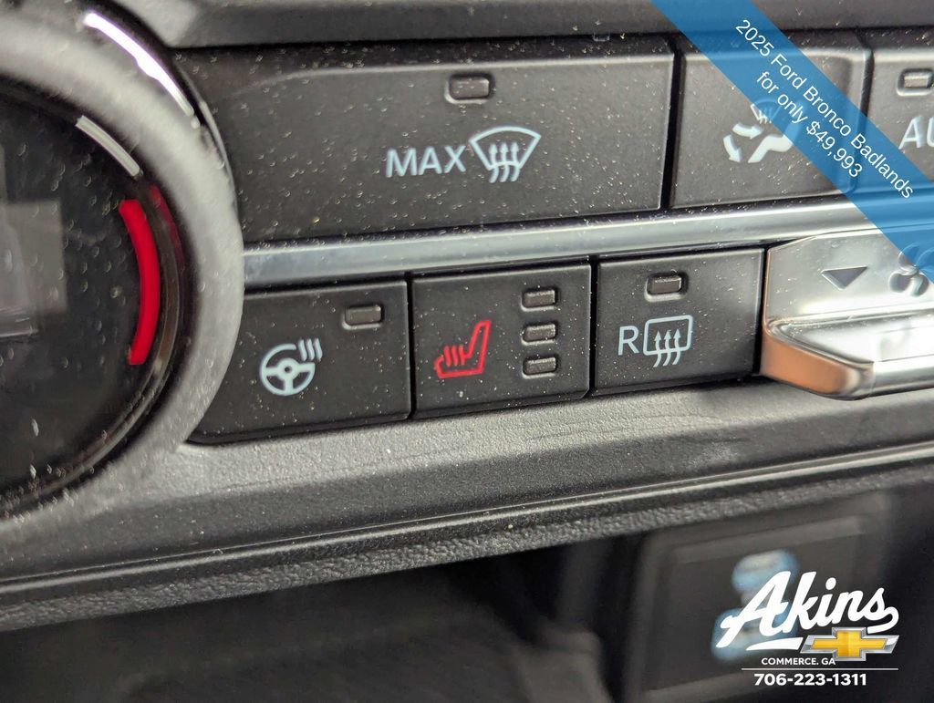 Used 2025 Ford Bronco Badlands AWD/4WD image 25