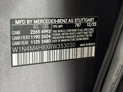 Certified 2024 Mercedes-Benz GLB 250 4MATIC image 19