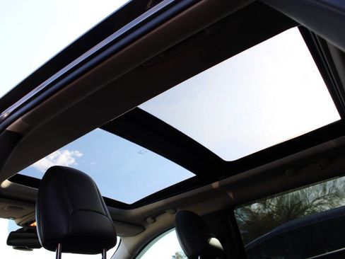 Used 2015 Jeep Cherokee Trailhawk w/ Comfort/Convenience Group image 20