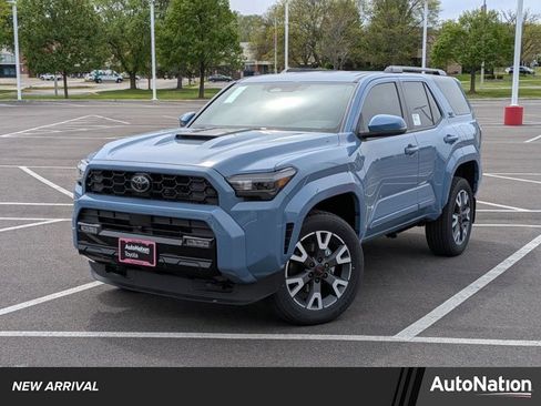 New 2026 Toyota 4Runner TRD Sport AWD/4WD image 1